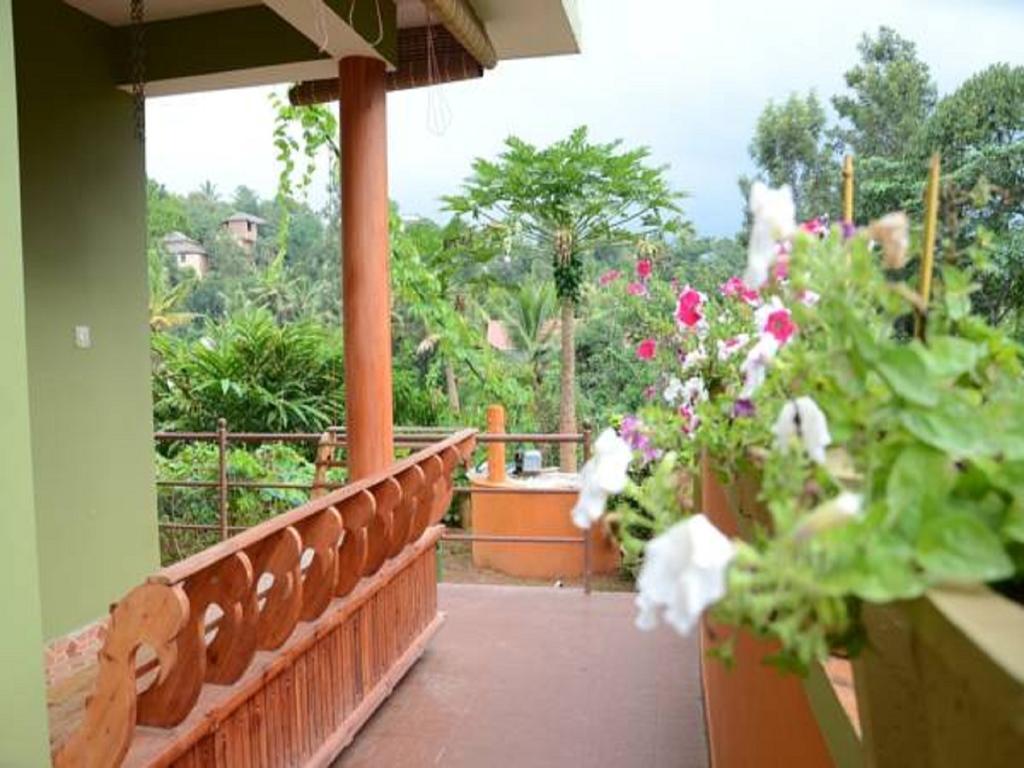 Panthalams Homestay Теккади Экстерьер фото