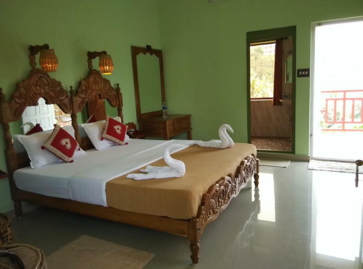 Panthalams Homestay Теккади Экстерьер фото